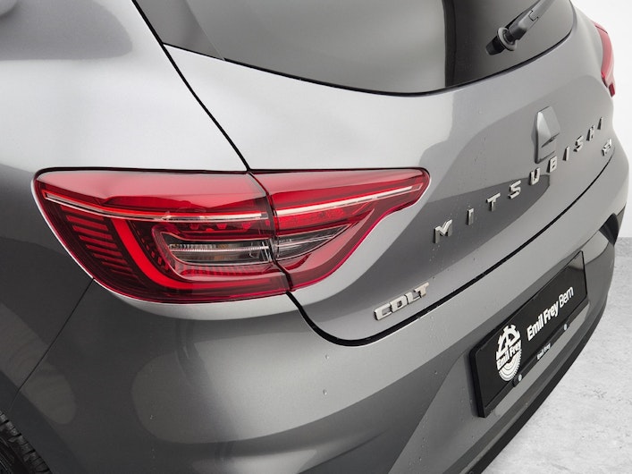 Vehicle image MITSUBISHI COLT