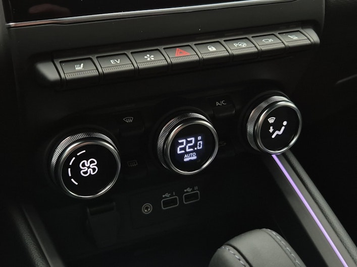 Vehicle image MITSUBISHI COLT