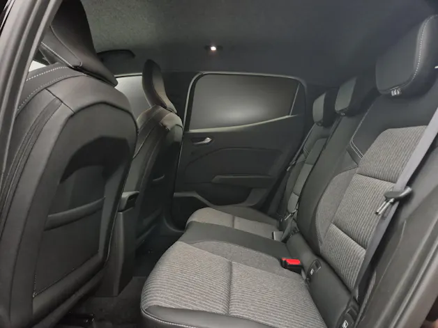 Mitsubishi Colt 1.6 HEV Instyle ab 0.8% Leasing