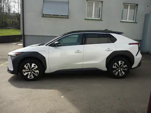 Toyota bZ4X Premium AWD
