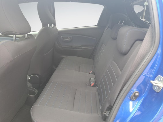 Vehicle image 14