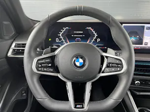 BMW 330i xDrive SAG Touring