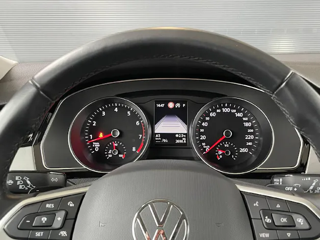 VW Passat Variant 1.5 TSI Business DSG