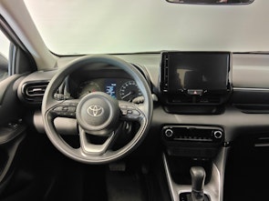 Vehicle image TOYOTA Yaris 1.5 VVT-i HSD Comfort - Ruote invernali incluse