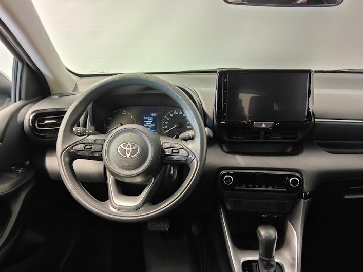 Vehicle image TOYOTA YARIS