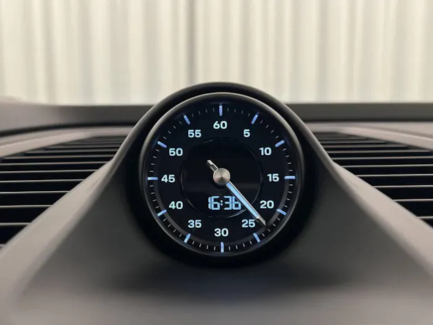 Porsche Macan 4