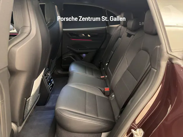 Porsche Macan 4