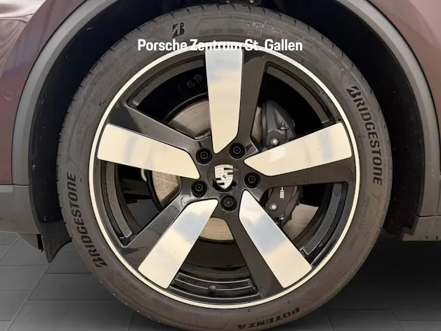 Porsche Macan 4
