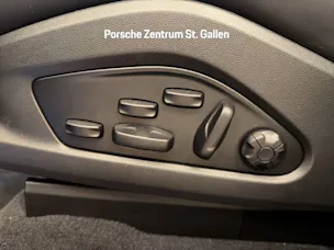 Porsche Macan 4
