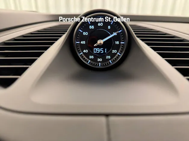 Porsche Macan 4