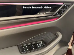 Porsche Macan 4