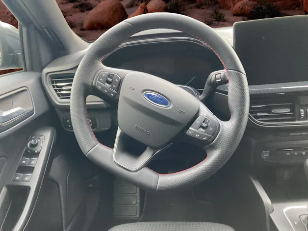 Ford Focus Station Wagon 1.0i EcoB Hybrid 155 ST-Line