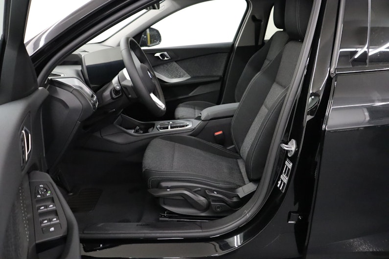 Vehicle image BMW 1 SERIES