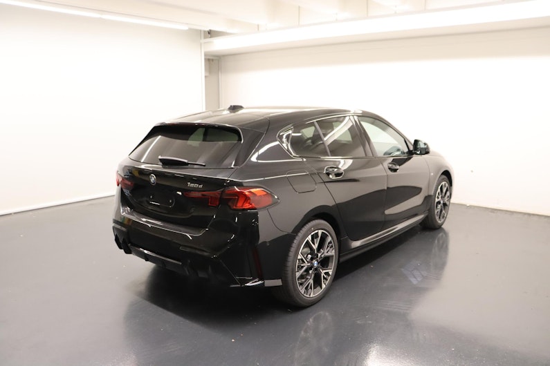 Vehicle image BMW 1 SERIES