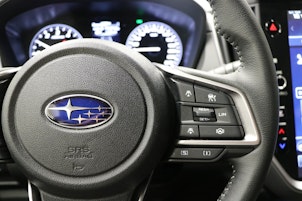 Vehicle image SUBARU Crosstrek 2.0i e-Boxer Swiss Plus