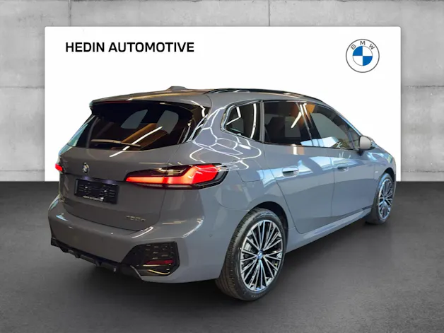 BMW 230e xDrive paddles Active Tourer