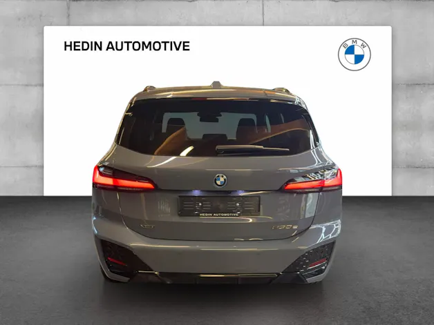 BMW 230e xDrive paddles Active Tourer