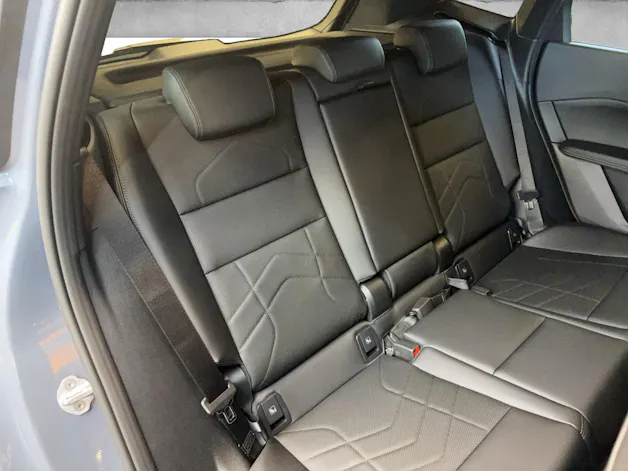 BMW 230e xDrive paddles Active Tourer
