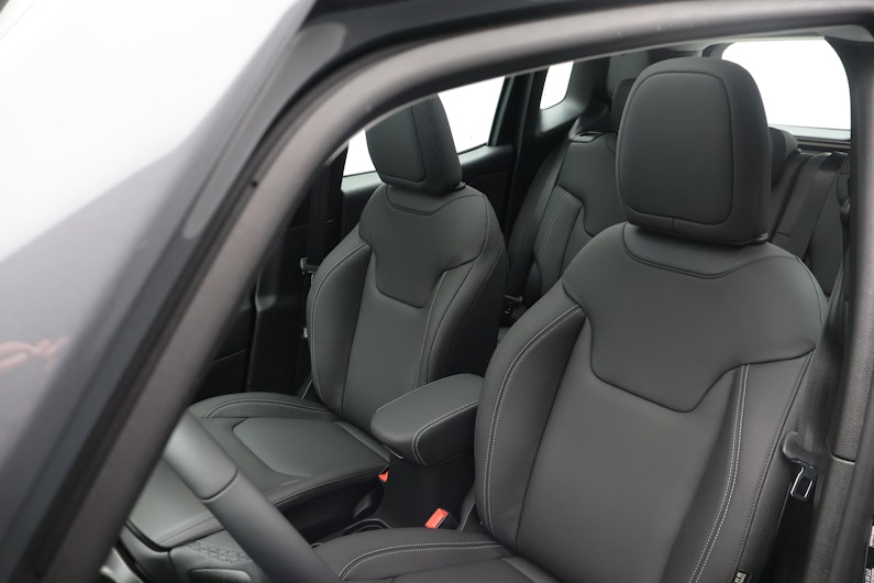 Vehicle image JEEP RENEGADE