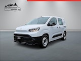First vehicle image