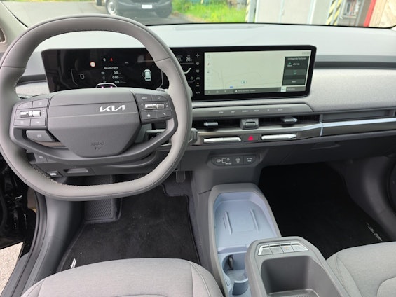 Vehicle image 10 Vehicle image 10