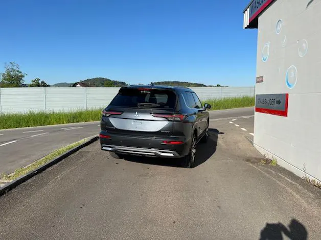 Mitsubishi Outlander 2.4 PHEV Instyle 4x4