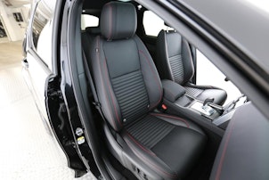 Vehicle image LAND ROVER Discovery Sport 2.0 Si4 R-Dynamic S