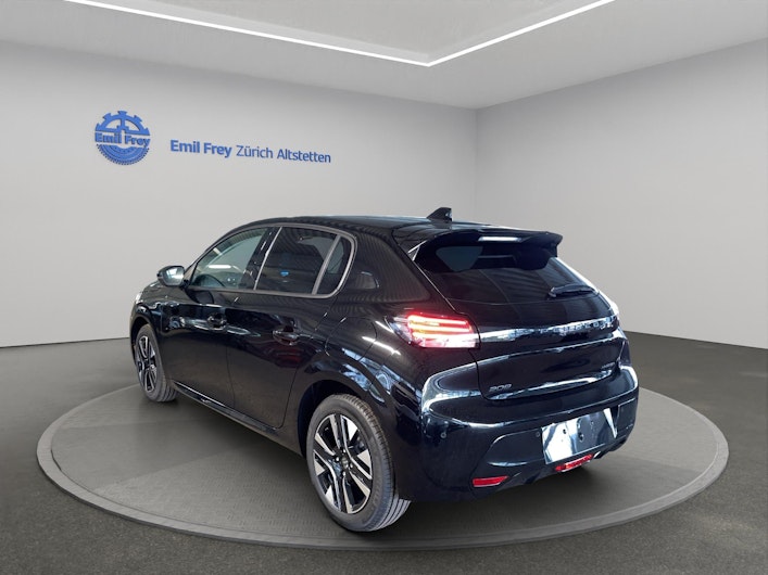 Vehicle image PEUGEOT 208