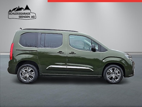 Vehicle image 15 Vehicle image 15