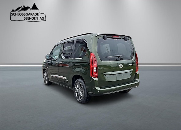 Vehicle image 18 Vehicle image 18