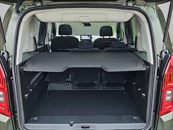 Vehicle image 11 Vehicle image 11