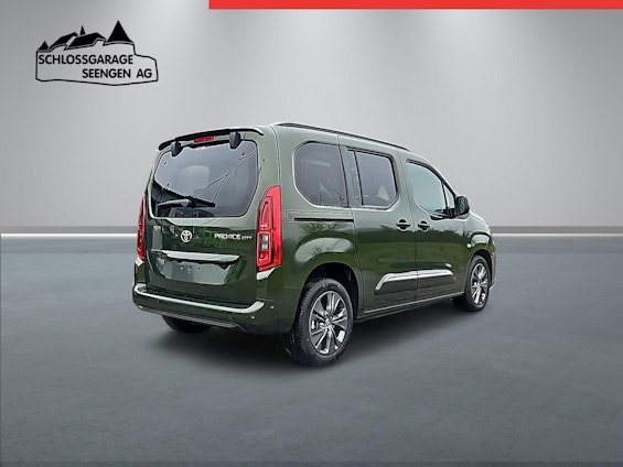 Vehicle image 16 Vehicle image 16