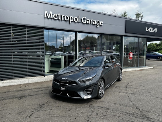 First vehicle image