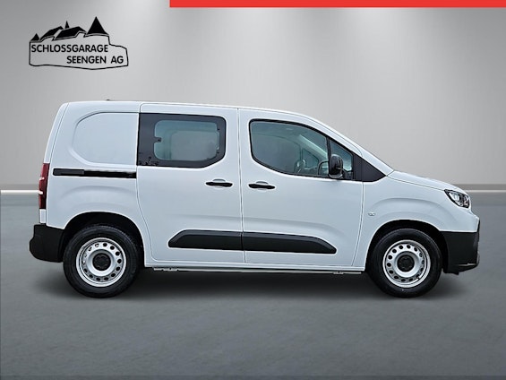 Vehicle image 3 Vehicle image 3