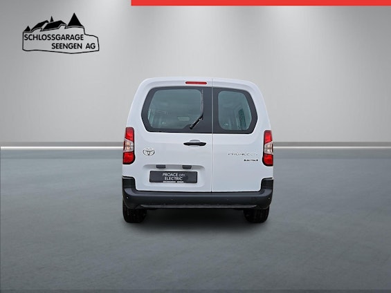 Vehicle image 6 Vehicle image 6