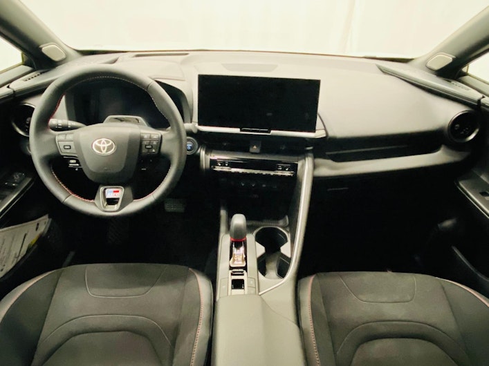 Vehicle image TOYOTA C-HR