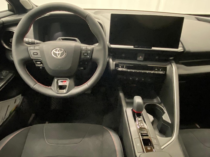 Vehicle image TOYOTA C-HR