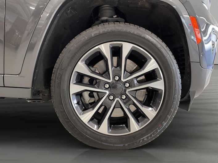 Vehicle image JEEP Grand Cherokee