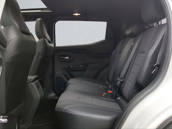 Vehicle image 8 Vehicle image 8