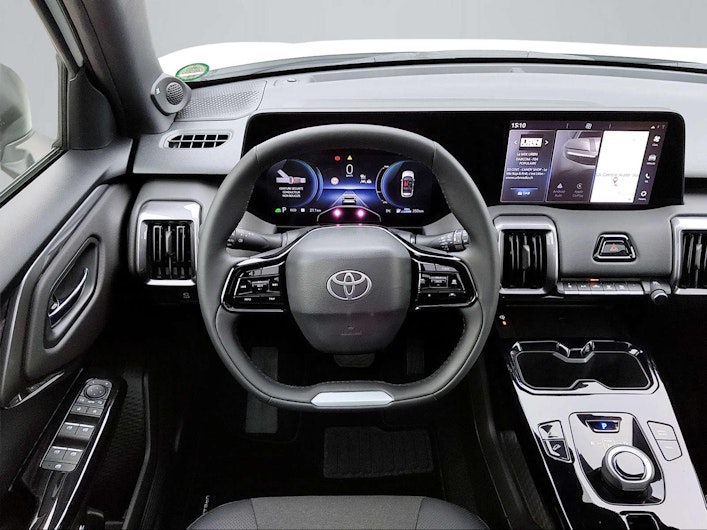 Vehicle image TOYOTA UrbanCruiser