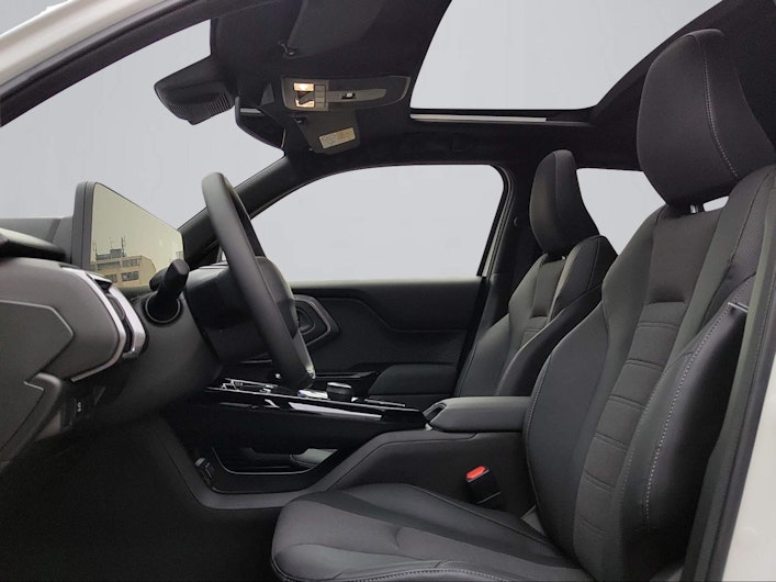 Vehicle image TOYOTA UrbanCruiser