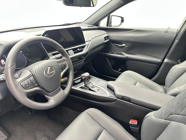 Vehicle image LEXUS UX