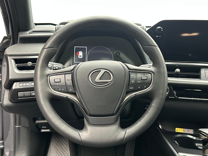 Vehicle image LEXUS UX
