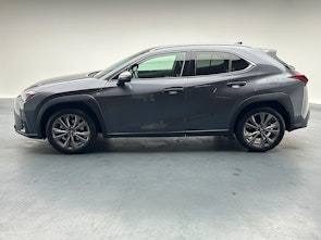 Vehicle image LEXUS UX 250h F-Line