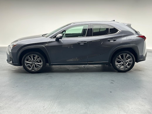 LEXUS UX 250h F-Line 3