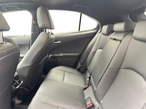 Vehicle image LEXUS UX 250h F-Line