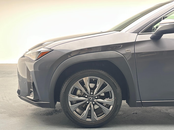 Vehicle image LEXUS UX