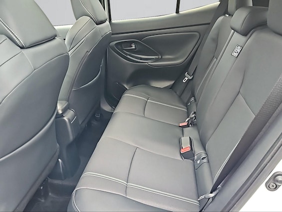 Vehicle image 21