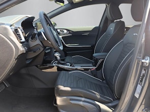 Vehicle image KIA Ceed 1.5 T-GDi MHEV GT-Line