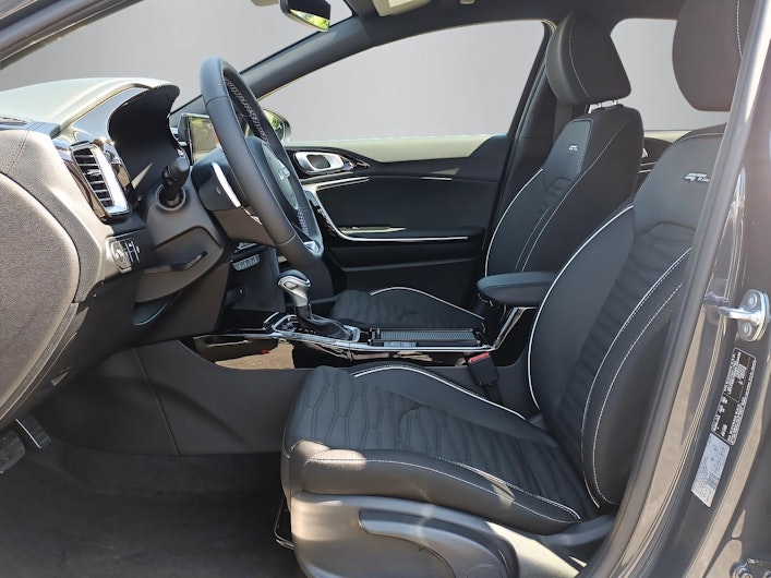 Vehicle image KIA CEED